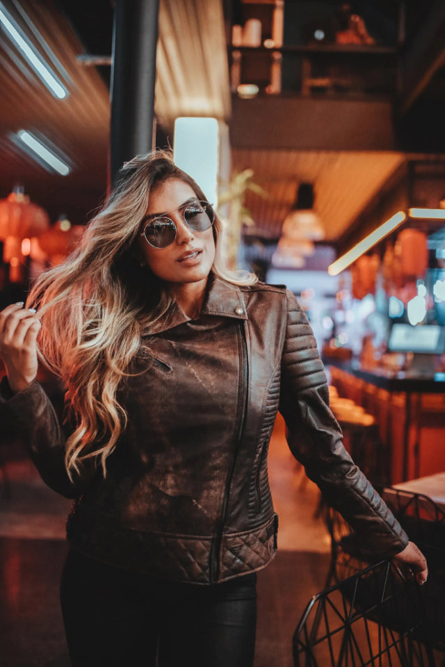 Chaqueta de Cuero Envejecido Base Café Nina Marca la Chaqueteria