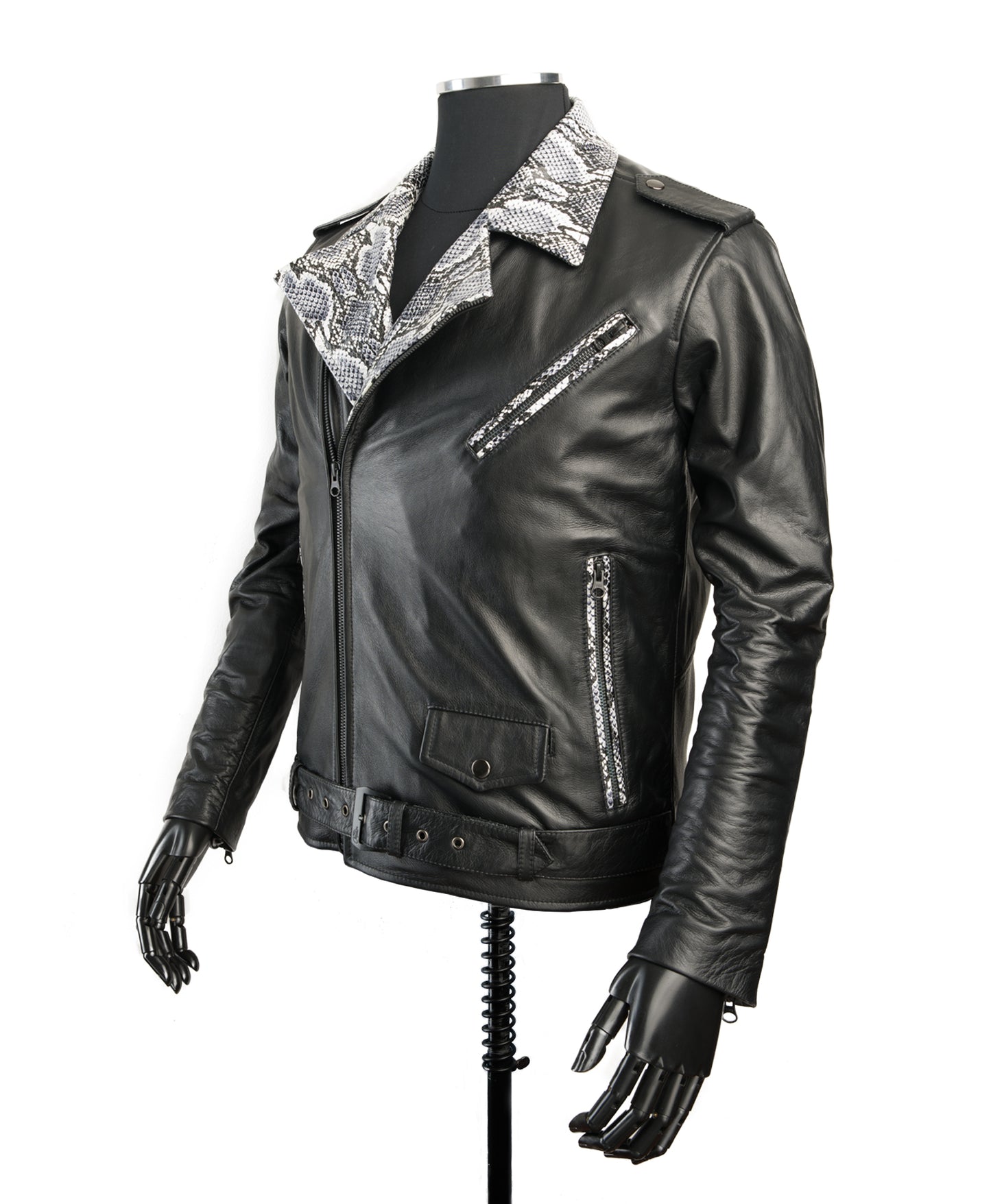 Chaqueta en Cuero Negro Solapa Folia Bison