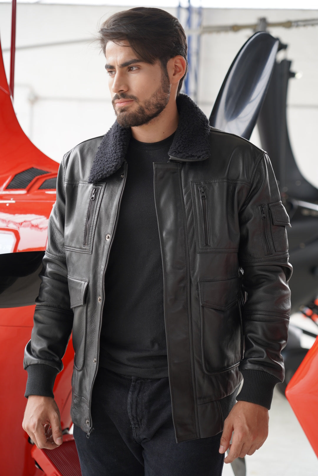 Chaqueta de Cuero Negro Tipo Piloto LCHL95 Marca La Chaqueteria
