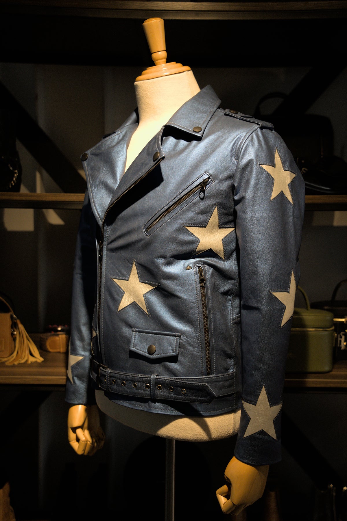 Chaqueta de Cuero Azul Metalizado Estrellas  Bison