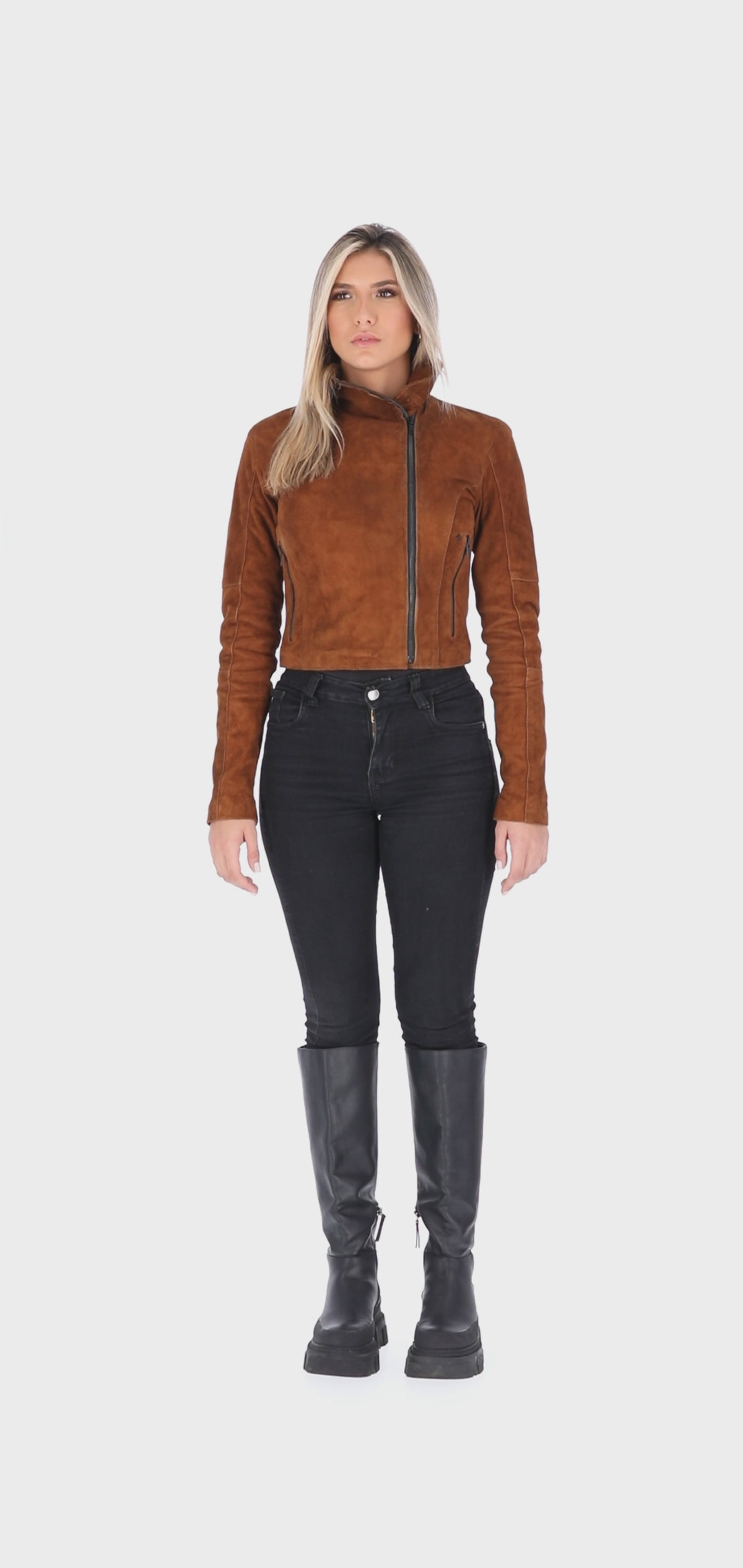 Chaqueta en Cuero Gamuza Canela W12