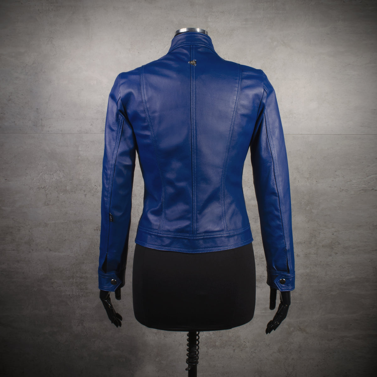 Chaqueta en cuero Azul W3008