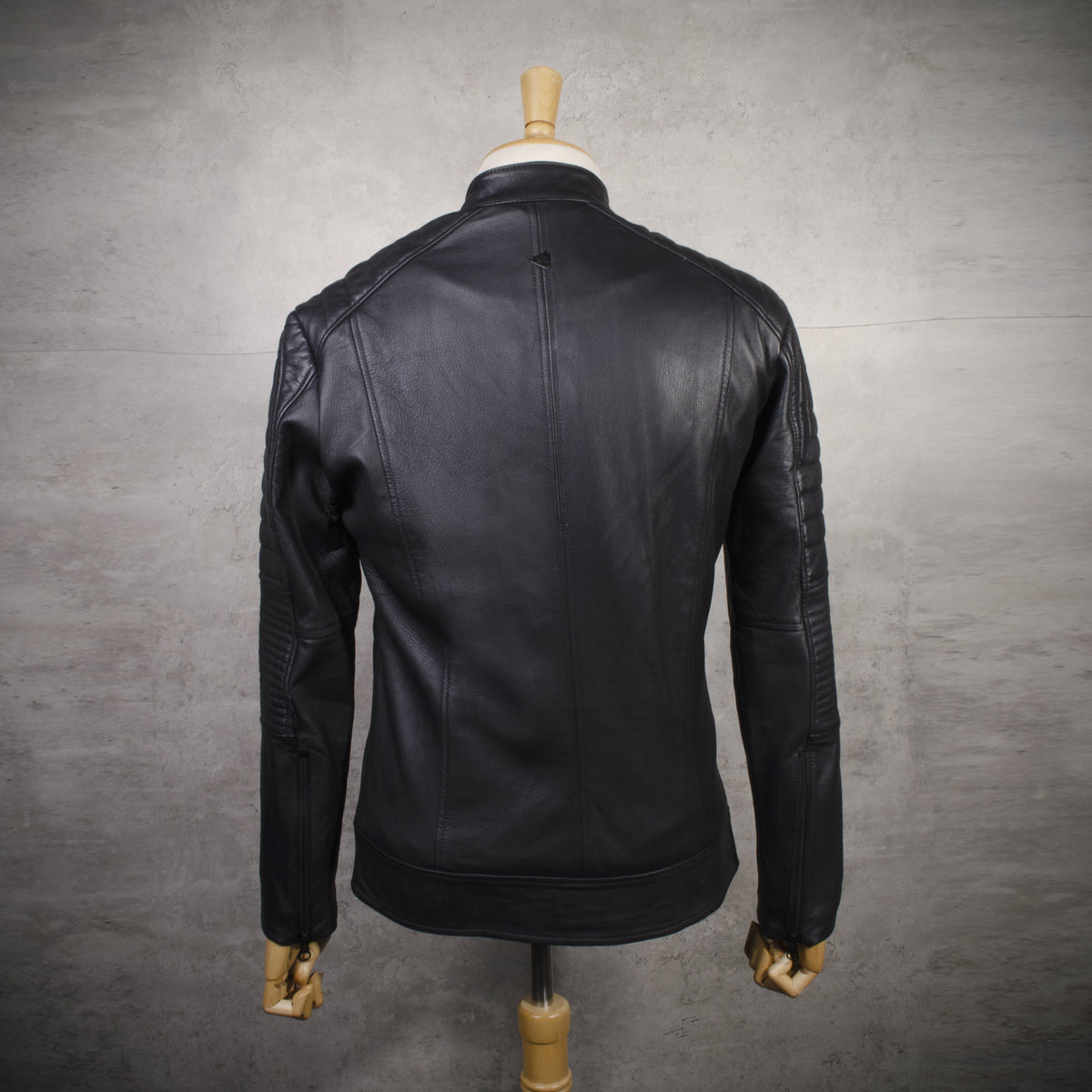 Chaqueta de Cuero Negro LCHL28